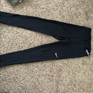 Nike Pro Leggings (Size M)